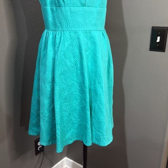 Taylor Women's Sleeveless Swirl Pattern Textured Dress in Aqua - Picture 3 of 11